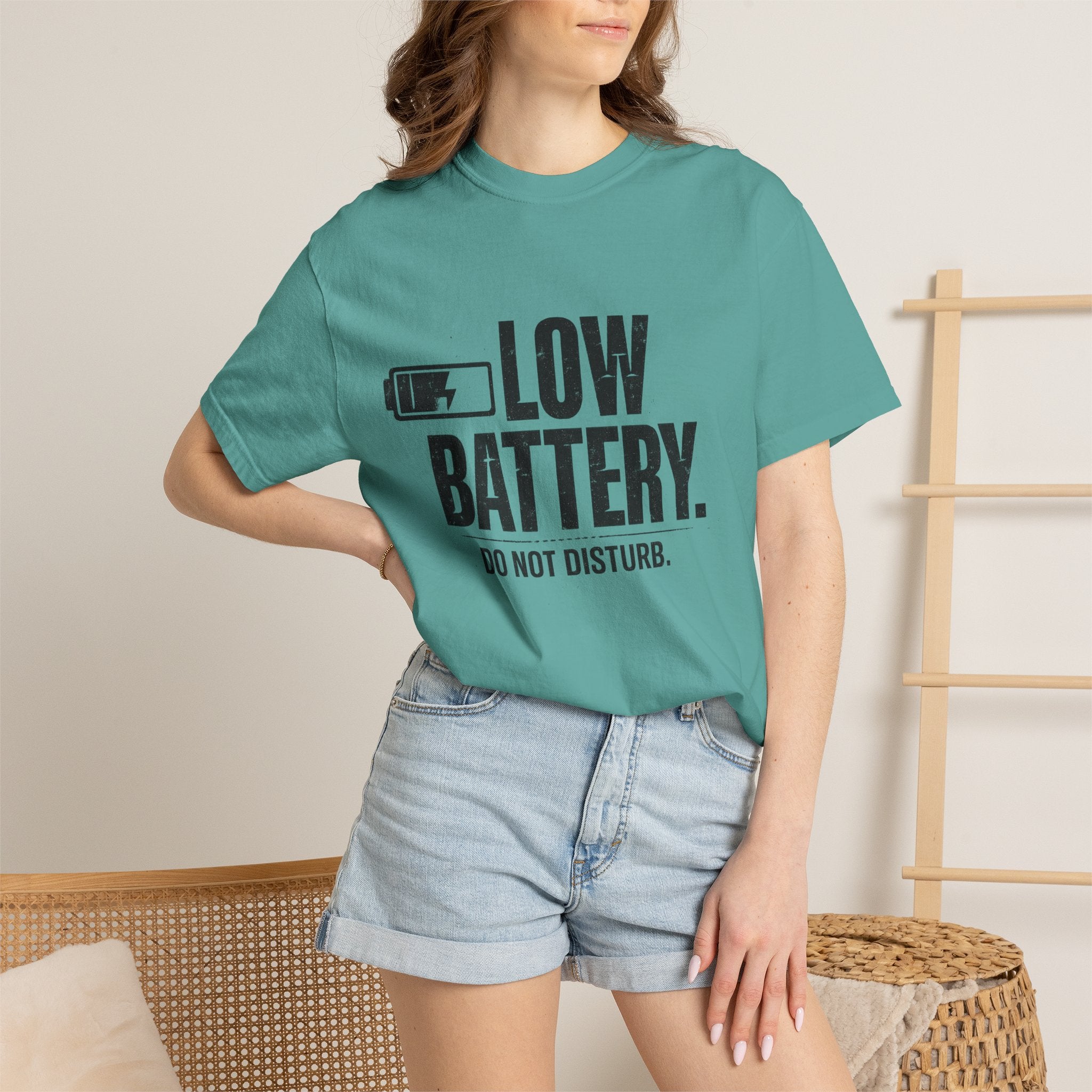 LOW BATTERY Do Not Disturb Graphic T-Shirt