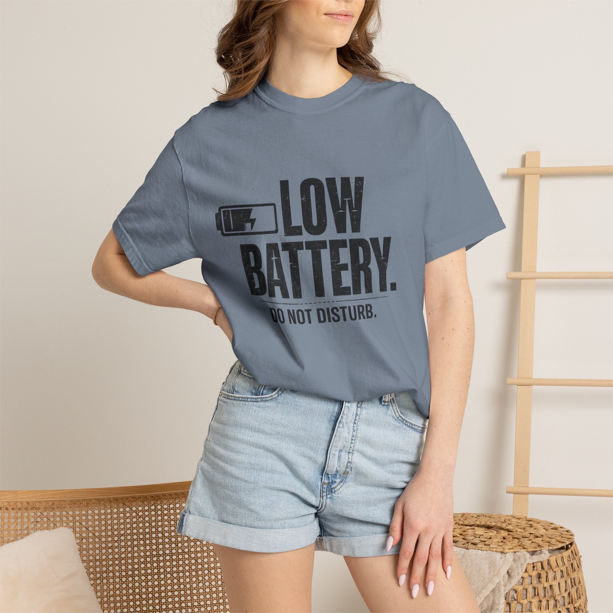 LOW BATTERY Do Not Disturb Graphic T-Shirt