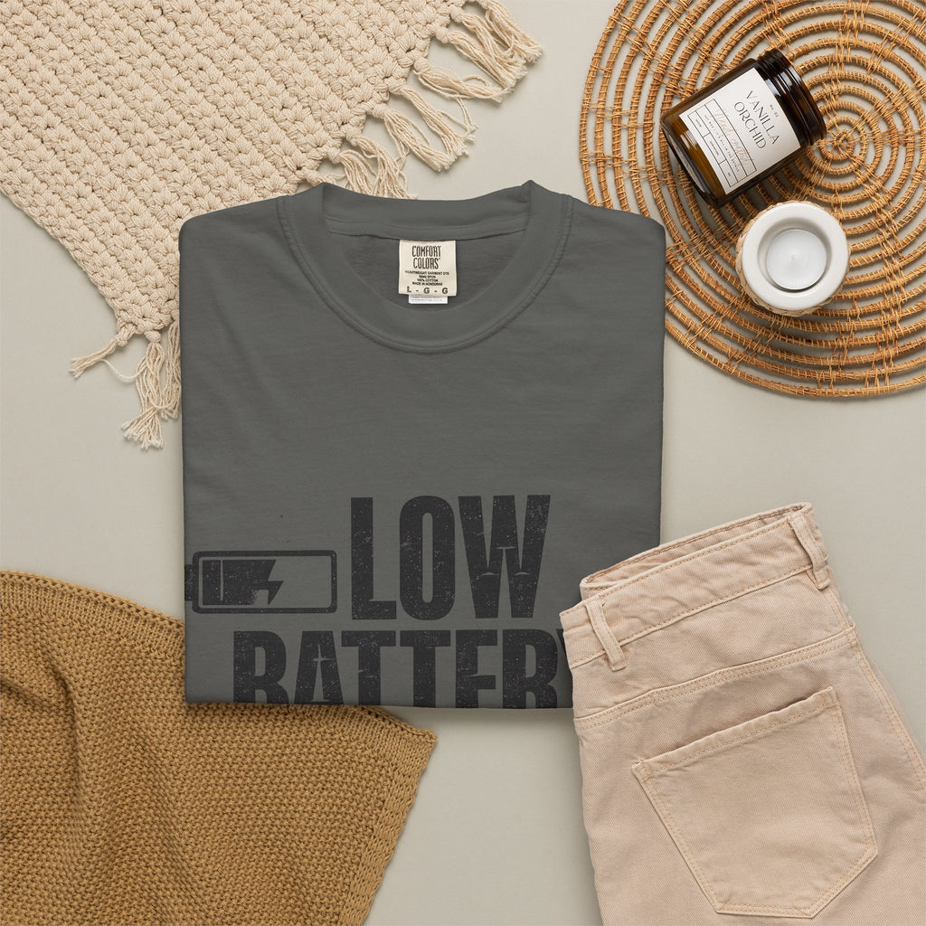 LOW BATTERY Do Not Disturb Graphic T-Shirt