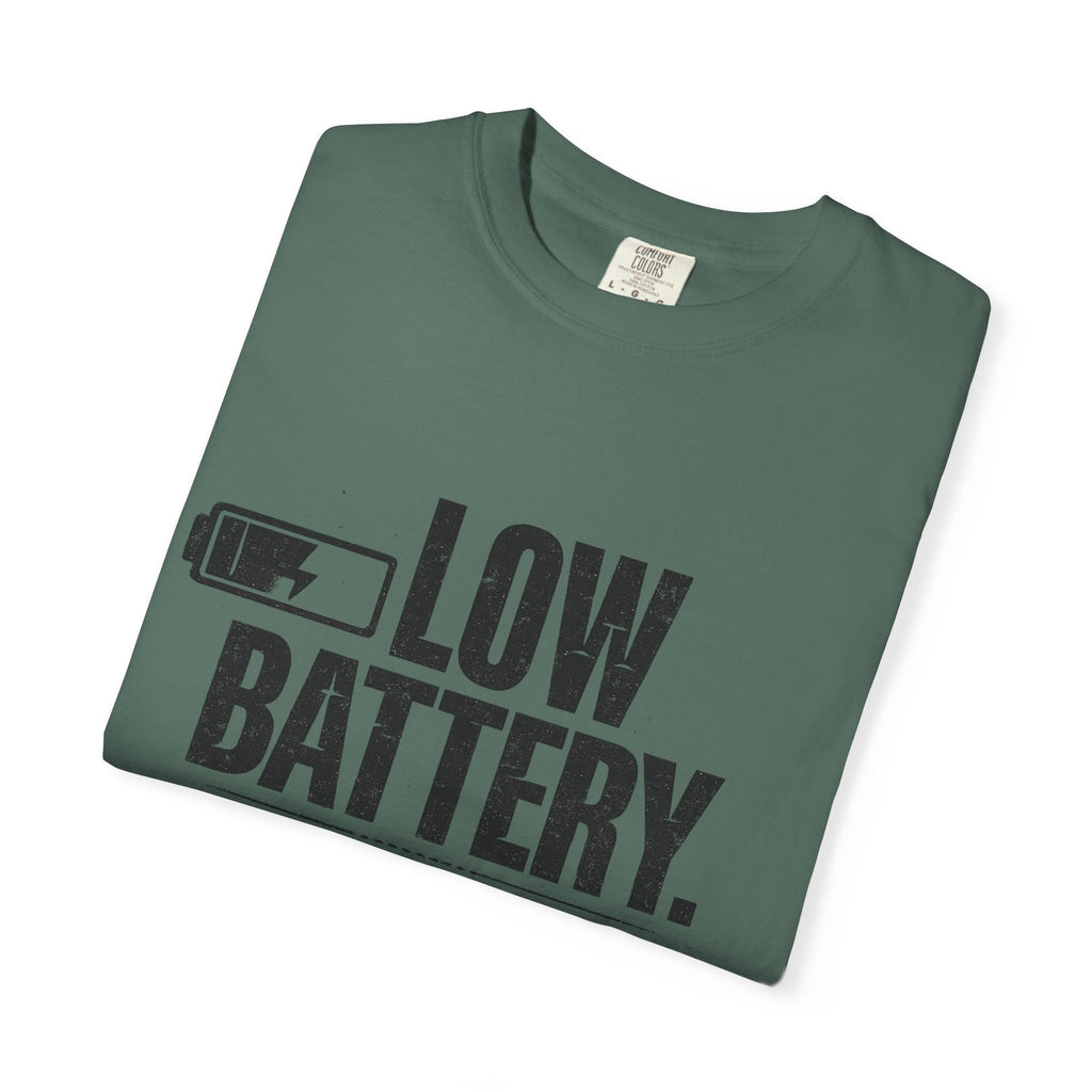 LOW BATTERY Do Not Disturb Graphic T-Shirt