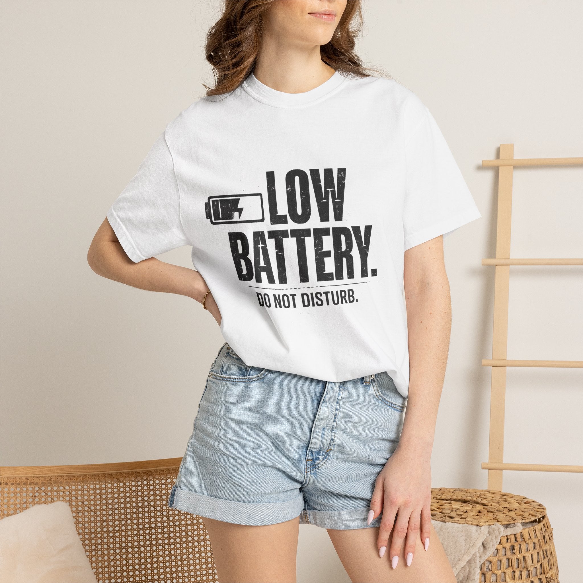 LOW BATTERY Do Not Disturb Graphic T-Shirt