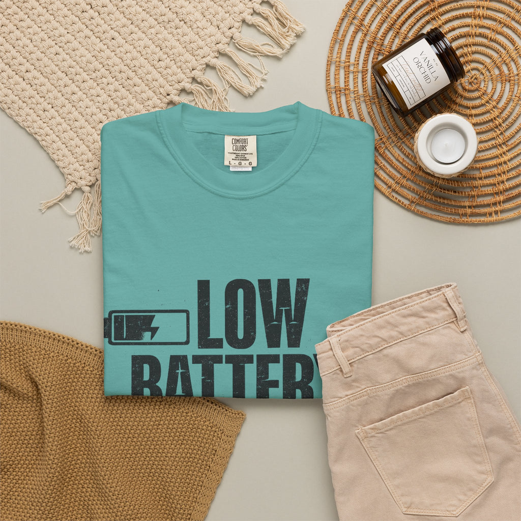LOW BATTERY Do Not Disturb Graphic T-Shirt