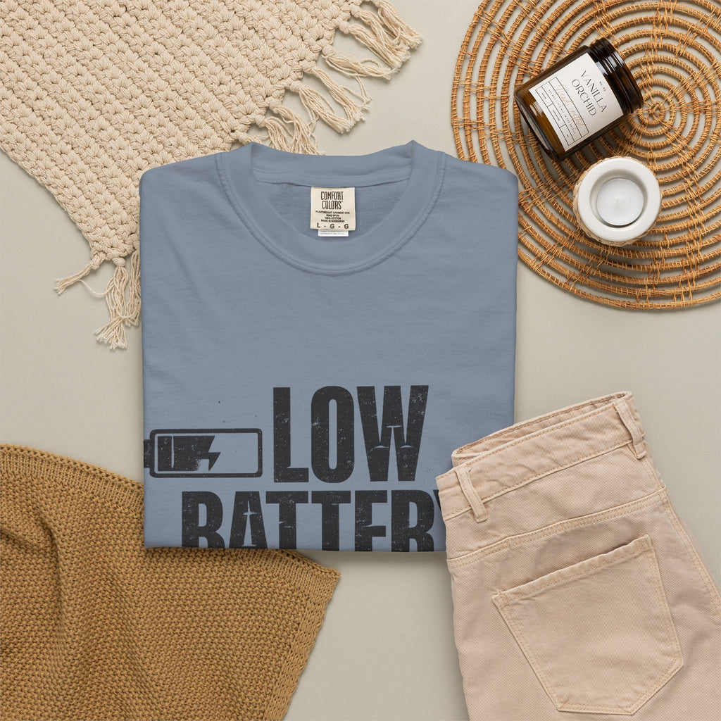 LOW BATTERY Do Not Disturb Graphic T-Shirt
