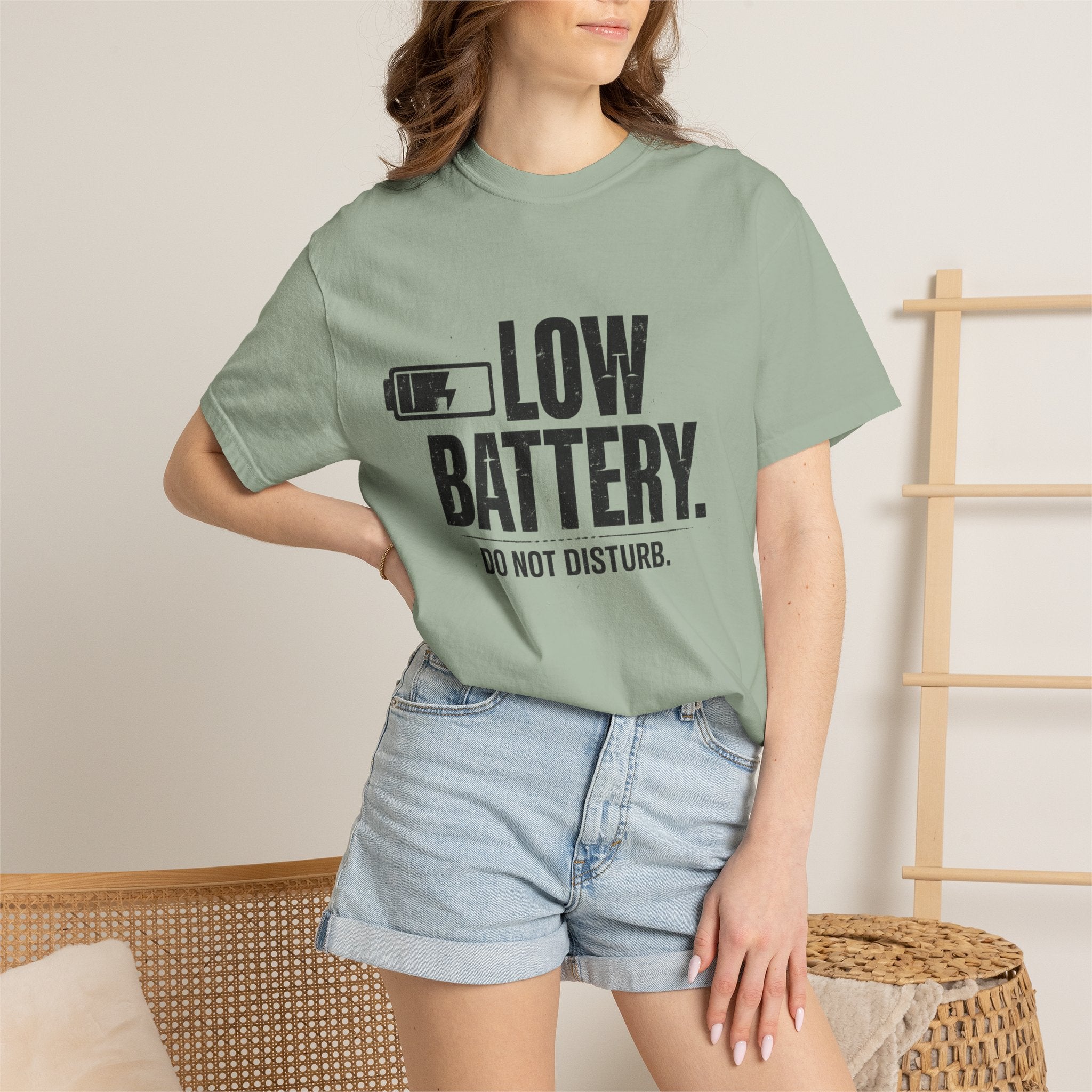 LOW BATTERY Do Not Disturb Graphic T-Shirt